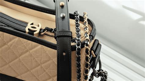 borse chanel 1989 neux|16 Of The Best Chanel Bags Of All Time: Vintage & New .